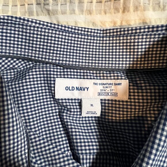 Old Navy Blue and White Men's Dress Shirt - Picture 3 of 3